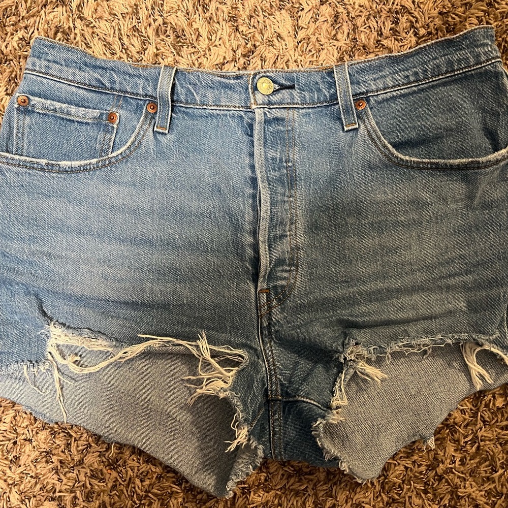 Levi’s Denim Cut Off Shorts